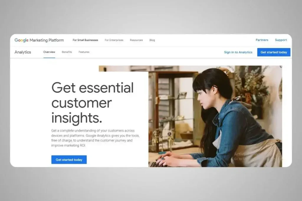 Google Analytics – The Ultimate Website Traffic & User Behavior Tracker
